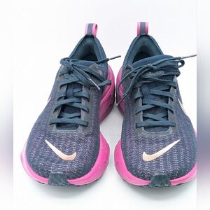 Nike Women's Navy and Pink Athletic Running Shoes